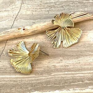 NEW ~ Anthropologie Petite Ginkgo Gold Post Earrings